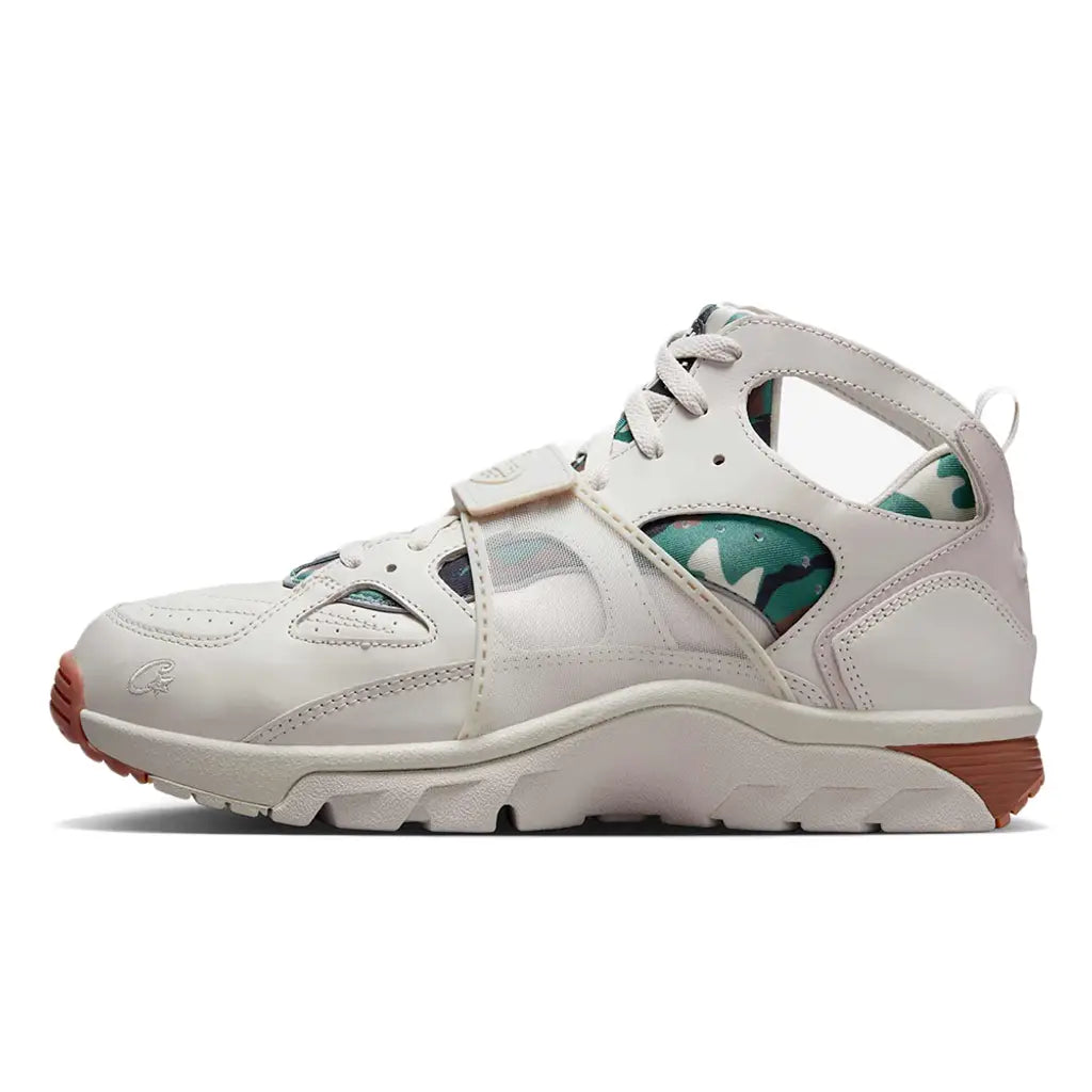 Nike x Corteiz Air Trainer Huarache 'Light Bone'