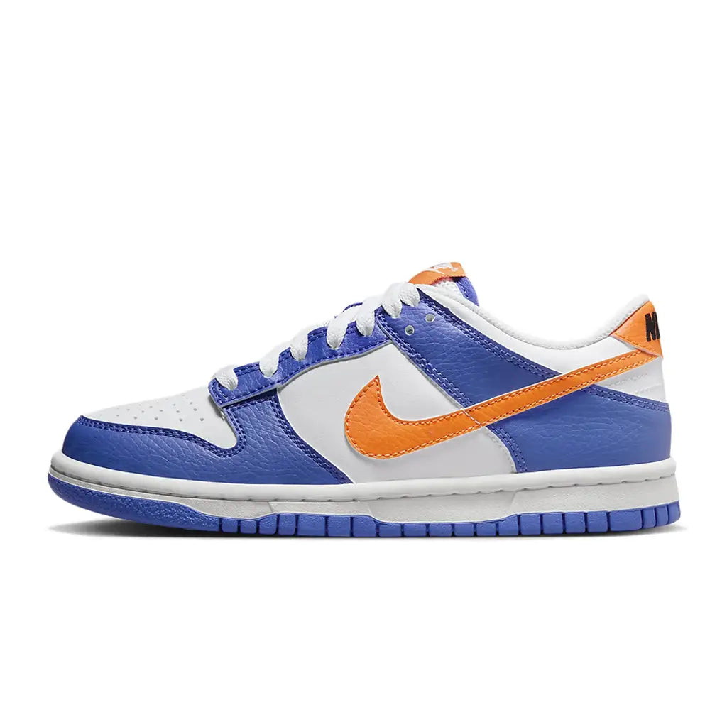 Nike Dunk Low 'Knicks'