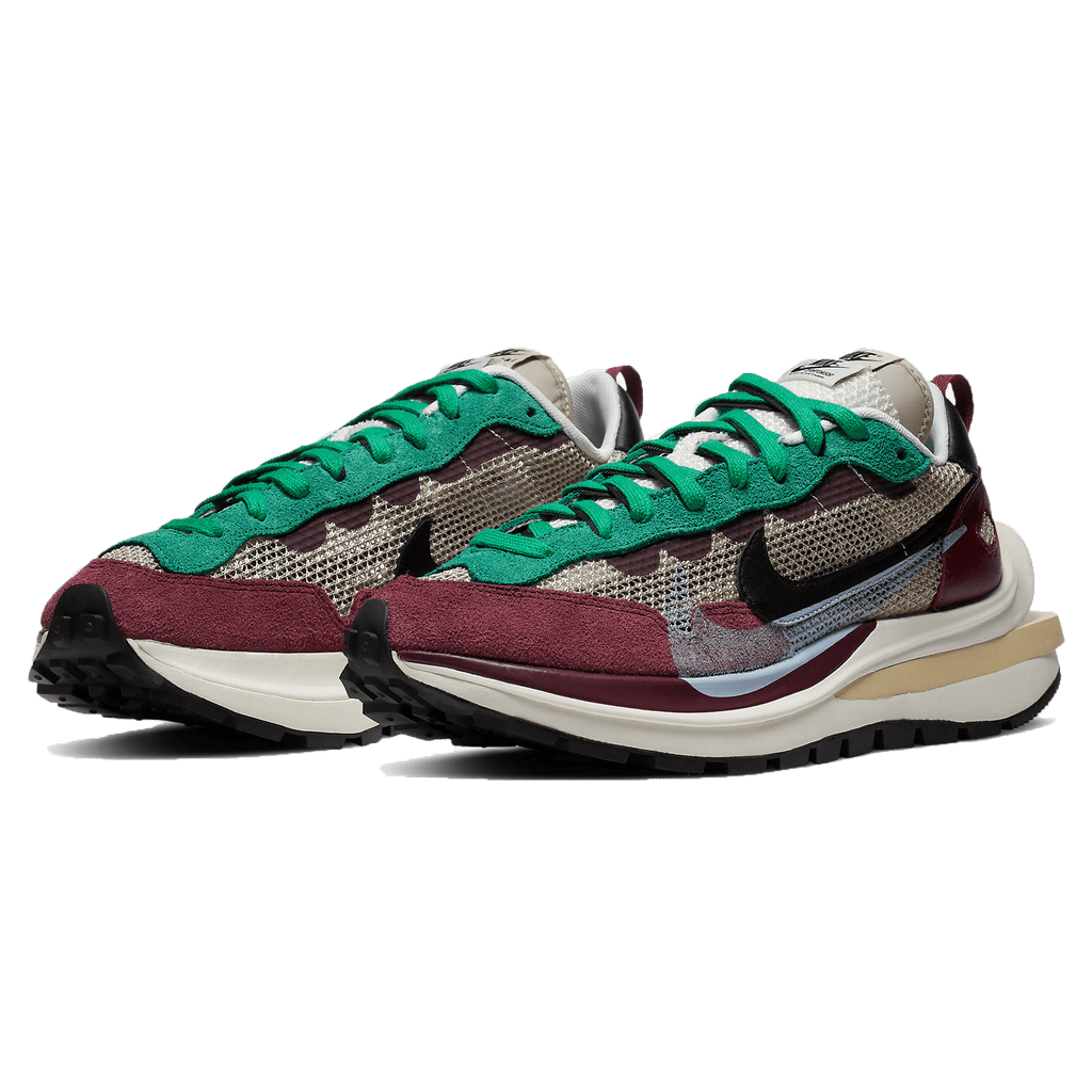 Nike x Sacai Vaporwaffle 'Villain Red Neptune Green'