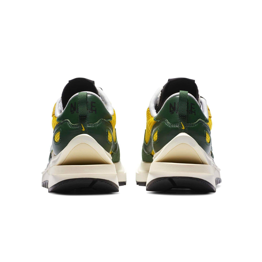 Nike x Sacai Vaporwaffle 'Tour Yellow Stadium Green'