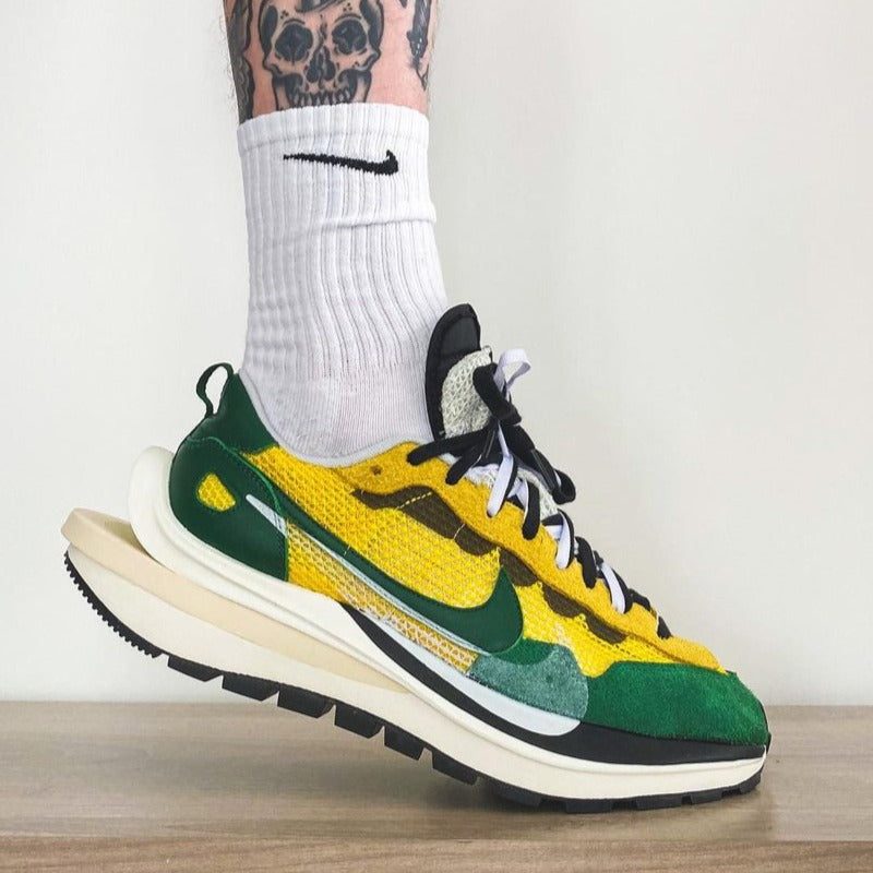 Nike x Sacai Vaporwaffle 'Tour Yellow Stadium Green'
